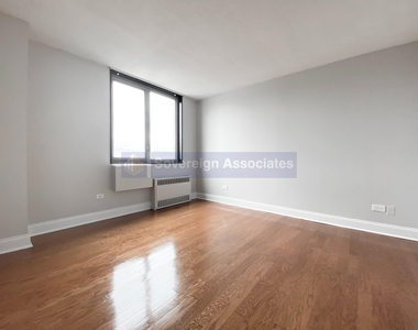 3333 Broadway - Photo Thumbnail 1
