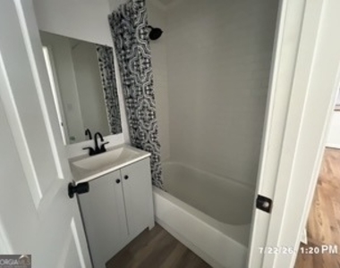 207 Buena Vista Street - Photo Thumbnail 28