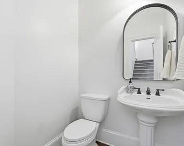 932 Delaronde Ct - Photo Thumbnail 10