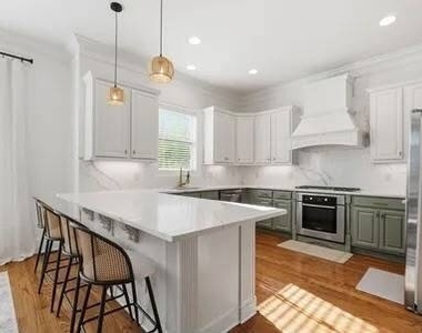 932 Delaronde Ct - Photo Thumbnail 3