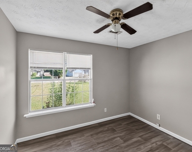 22 Canterbury Drive - Photo Thumbnail 11