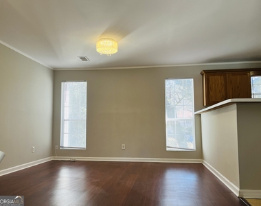 5612 Feldwood Road - Photo Thumbnail 2