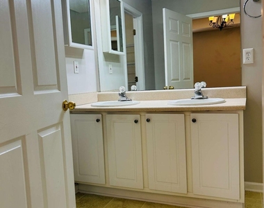 61 Riva Ridge Lane - Photo Thumbnail 22