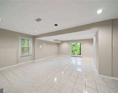 4270 Arbor Club Drive - Photo Thumbnail 11