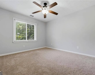 4270 Arbor Club Drive - Photo Thumbnail 7