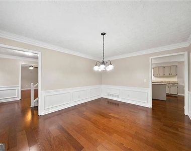 4270 Arbor Club Drive - Photo Thumbnail 3