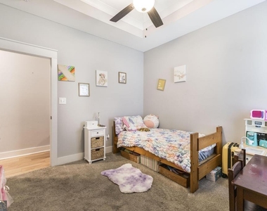 306 Rustic Live Oak Trail - Photo Thumbnail 23