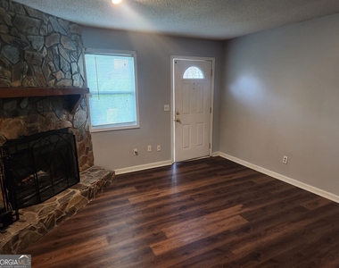 4002 Hawthorne Circle - Photo Thumbnail 20