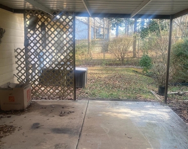 4002 Hawthorne Circle - Photo Thumbnail 1