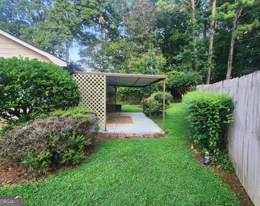 4002 Hawthorne Circle - Photo Thumbnail 2