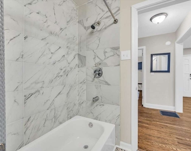 2271 Columbia Drive - Photo Thumbnail 4
