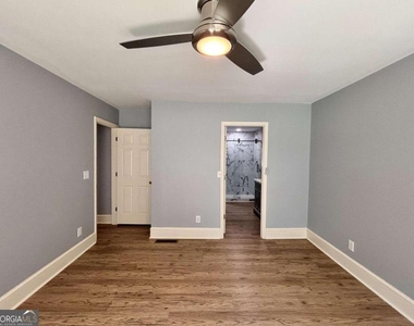 462 Gibson Trail - Photo Thumbnail 32