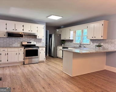 462 Gibson Trail - Photo Thumbnail 15