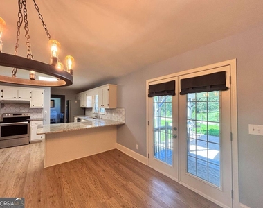 462 Gibson Trail - Photo Thumbnail 23