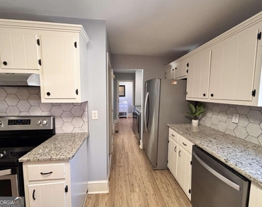 462 Gibson Trail - Photo Thumbnail 16