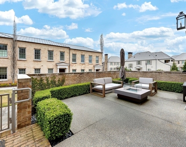 108 Grand Crescent - Photo Thumbnail 5