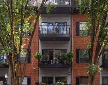 2921 Lenox Road Ne - Photo Thumbnail 16
