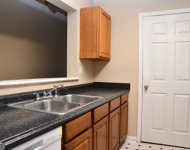 9301 Waldrop Place - Photo Thumbnail 4