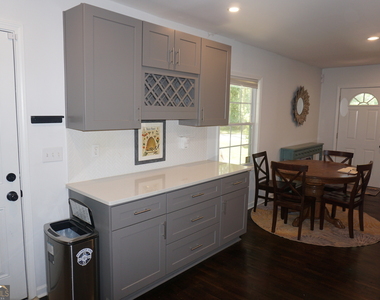 2163 Lilac Lane - Photo Thumbnail 8