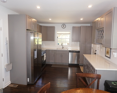 2163 Lilac Lane - Photo Thumbnail 6