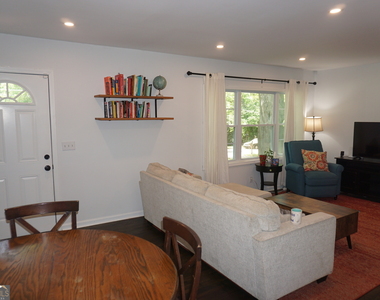 2163 Lilac Lane - Photo Thumbnail 3
