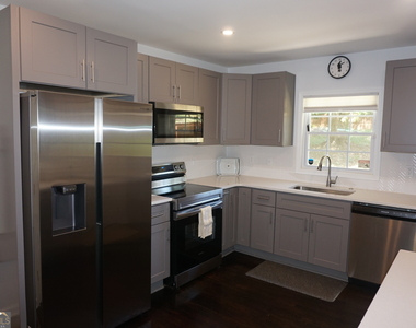 2163 Lilac Lane - Photo Thumbnail 7