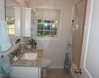 2163 Lilac Lane - Photo Thumbnail 12