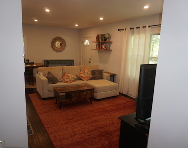 2163 Lilac Lane - Photo Thumbnail 10