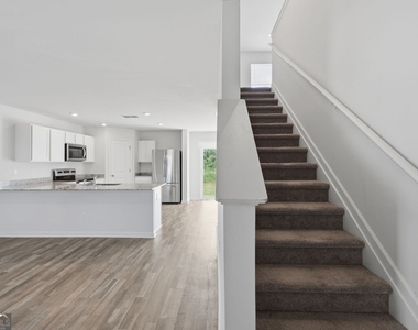 133 Oxford Lane - Photo Thumbnail 1