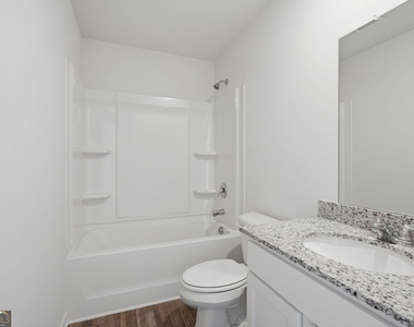 133 Oxford Lane - Photo Thumbnail 13