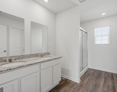 133 Oxford Lane - Photo Thumbnail 19
