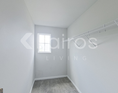 207 Hawthorn Trail - Photo Thumbnail 19