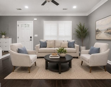 3539 Mount Vernon Circle - Photo Thumbnail 2