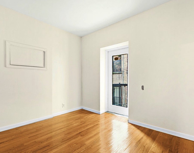 226 East 25th Street - Photo Thumbnail 2