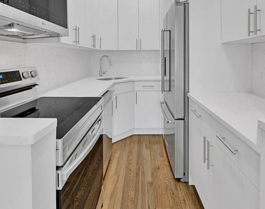 122 East 27th Street - Photo Thumbnail 1