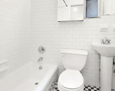 122 East 27th Street - Photo Thumbnail 3