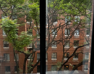 West 53rd Street - Photo Thumbnail 11