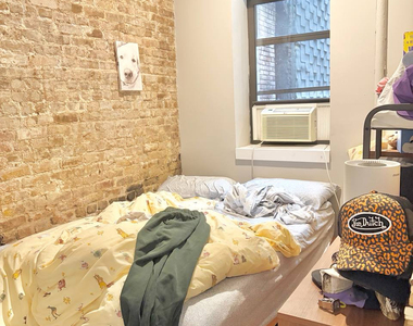 210 Humboldt Street - Photo Thumbnail 8