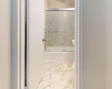 151 West 16th Street - Photo Thumbnail 5