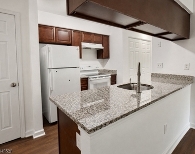 23 Norwich Pl - Photo Thumbnail 6