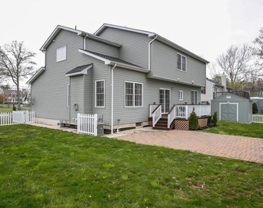 94 Pearl St - Photo Thumbnail 22