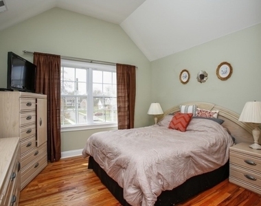 94 Pearl St - Photo Thumbnail 16