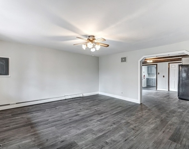 273 W Main St - Photo Thumbnail 2