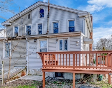 273 W Main St - Photo Thumbnail 13