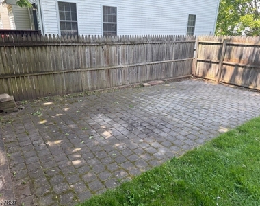 14 Raymond St - Photo Thumbnail 2