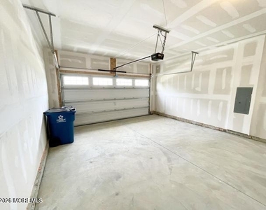 1 Beach Court - Photo Thumbnail 21
