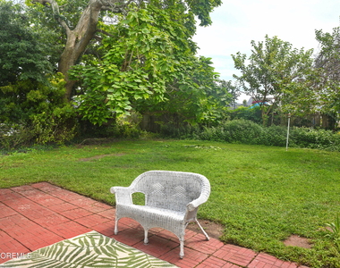 704 Mount Place - Photo Thumbnail 4