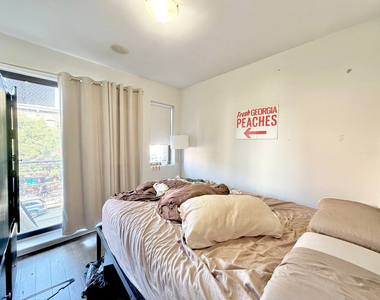 167 Graham Avenue - Photo Thumbnail 4