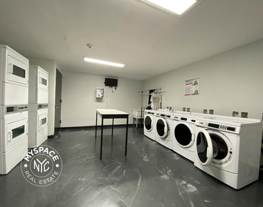167 Graham Avenue - Photo Thumbnail 10