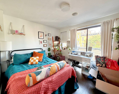 167 Graham Avenue - Photo Thumbnail 3